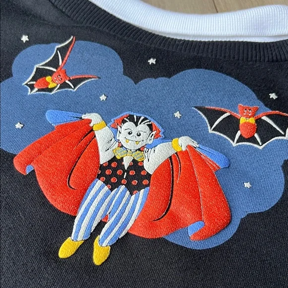 Vintage Halloween “Frequent Flyers Club” Haunted House Sweatshirt - Picture 10 of 10